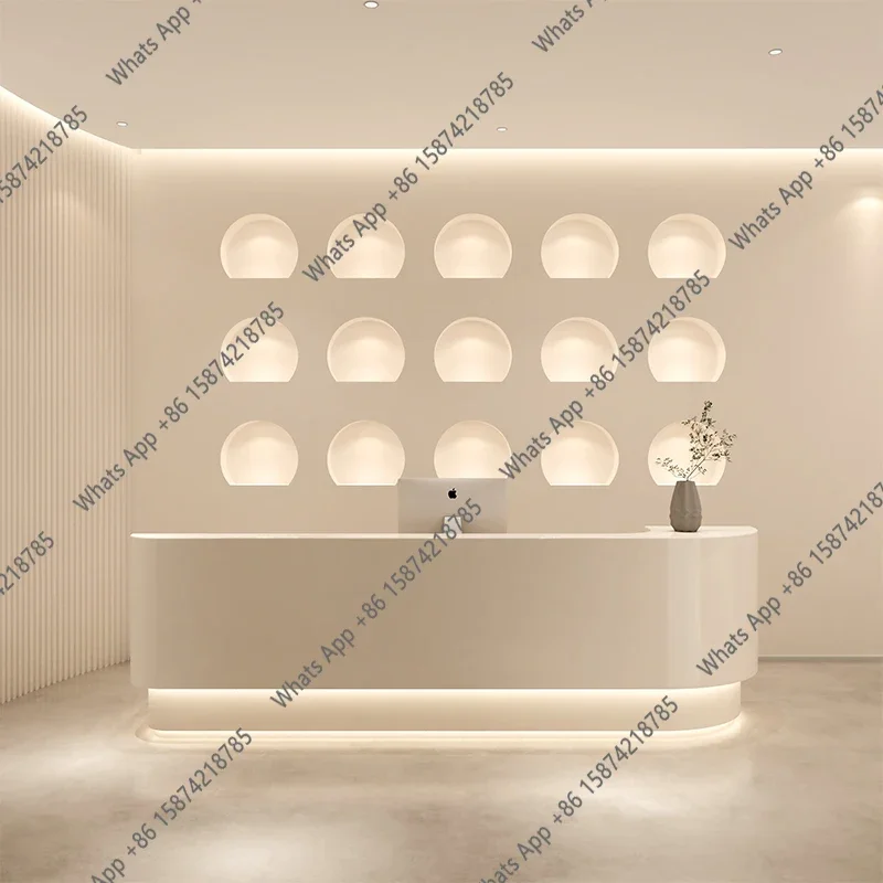 Ee C Clothing Store Reception  - Office Furniture Logo reseña y precio