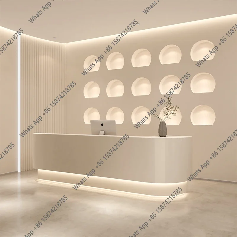 Ee C Clothing Store Reception  - Office Furniture Logo reseña y precio